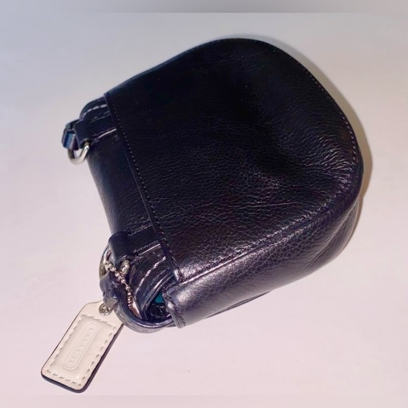Vintage Coach Mini Black Leather Crossbody Handbag Purse - Picture 5 of 11